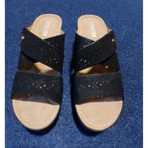 TEMOFON Black Wedge Slip on  Sandals NWOB